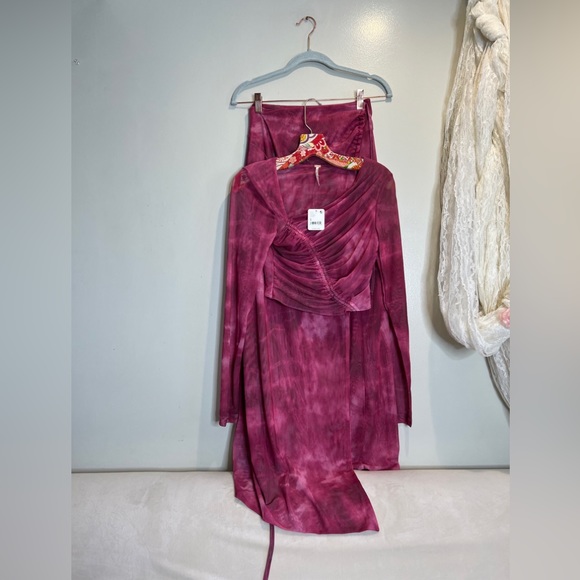 Free People Supernova Asymmetrical Ruched Mesh Tie Dyed top Skirt Set - Picture 4 of 9